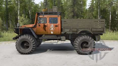 ZVM-39082 Siver 4x4 para Spintires MudRunner